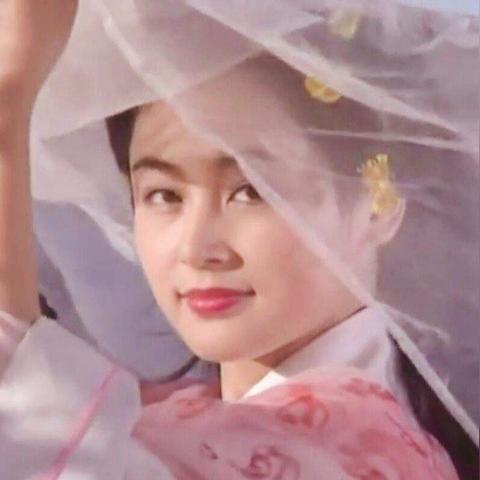 专访王战冠军三国秀冠军：揭秘秀场背后的精彩故事和技巧