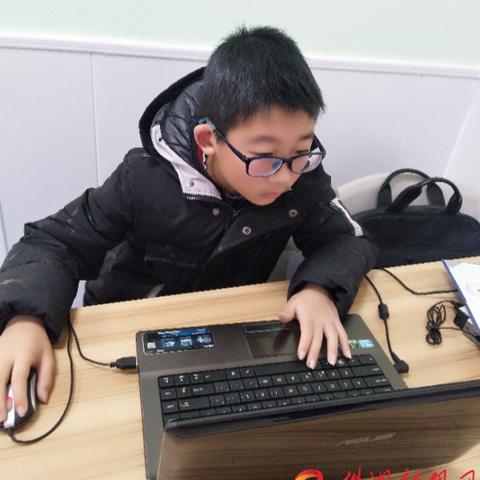 (如何用scratch做飞机大战)使用Scratch进行编程，开启刺激的飞机大战挑战！